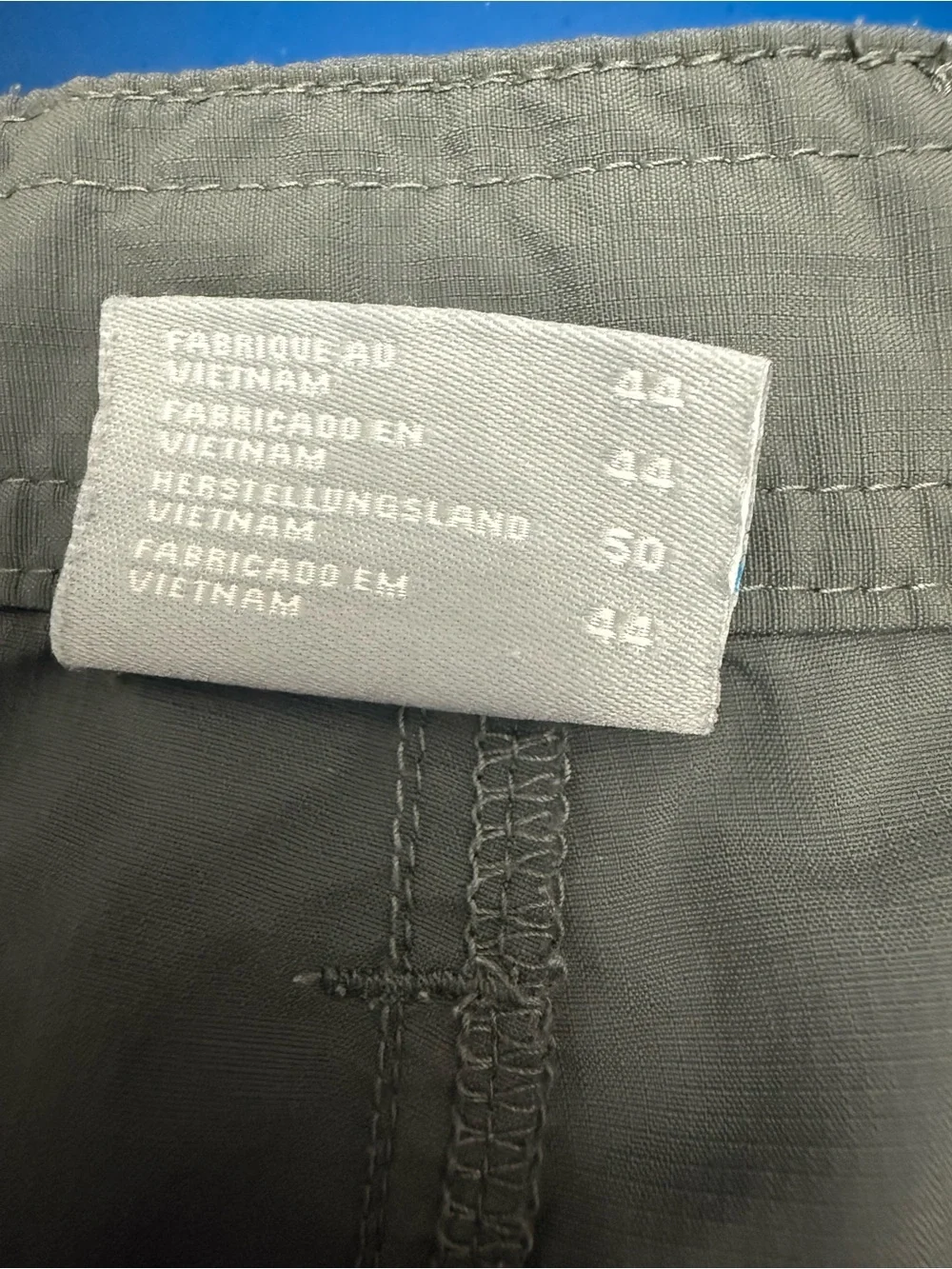 Columbia PFG Men’s 34 Omni-Shade Fishing Cargo Shorts Gray 9” Inseam